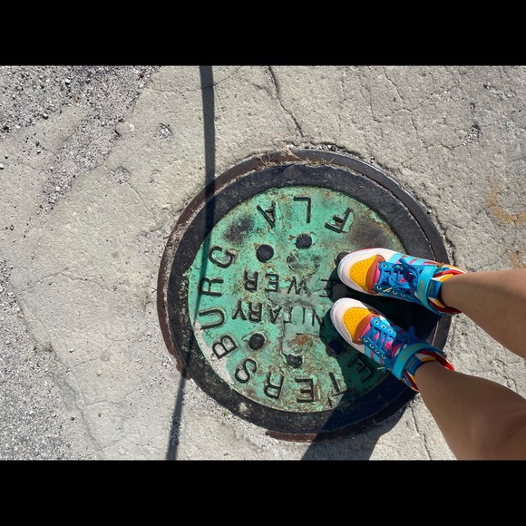 Meet your Posher, Andrea - Picture 1 of 2